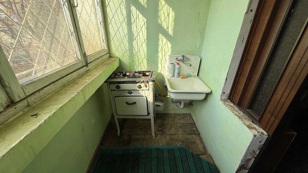 Фарғона ш. Заканал АТС 1 қаватда 2 хонали квартира сотилади. ID: 1609