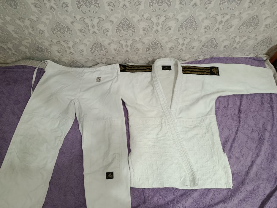 Кимоно Adidas жақсы күйде
