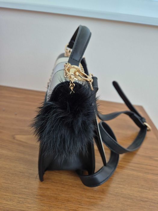 Дамска чанта от еко кожа.