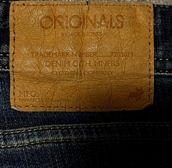 Blugi Jack and Jones