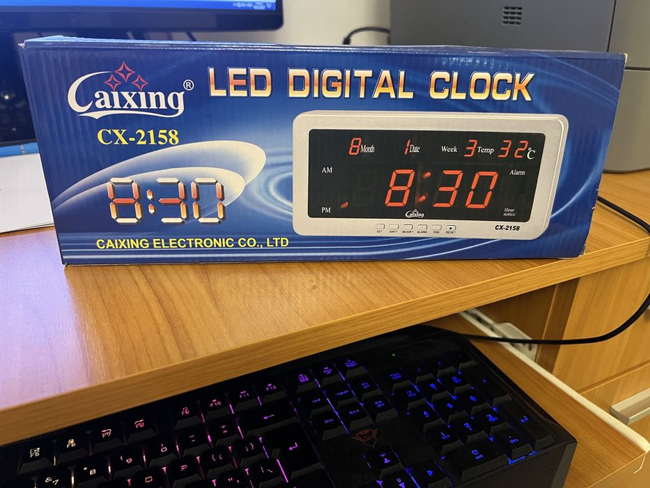 Ceas digital led