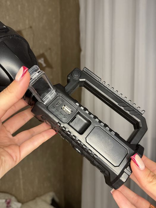 Фонарь, Фараискатель, мощный фонарик