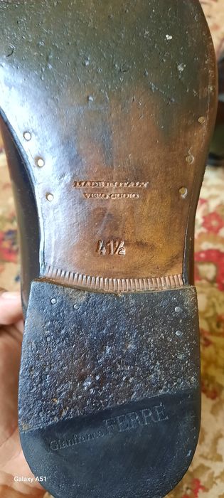 Italyanskiy tufli FERRE