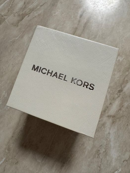 Michael Kors часовник