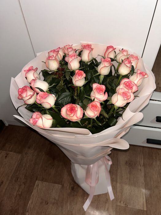 метровые розы 25штук свежие