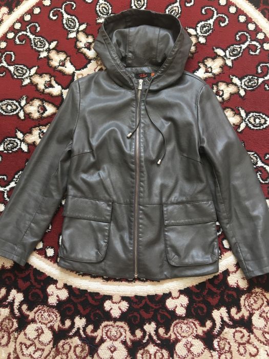 Продам кожаную куртку