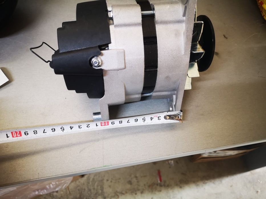 Alternator tractor Ford 2000 3000 5000 cu releu incorporat ford dexta