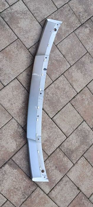 Vand Armatura + ornament spoiler bara fata BMW X 1 2009-2012
