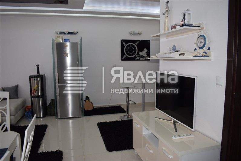 Продава се Двустаен апартамент в Царево - 108 кв.м за 963 €/кв.м - Снимка #5
