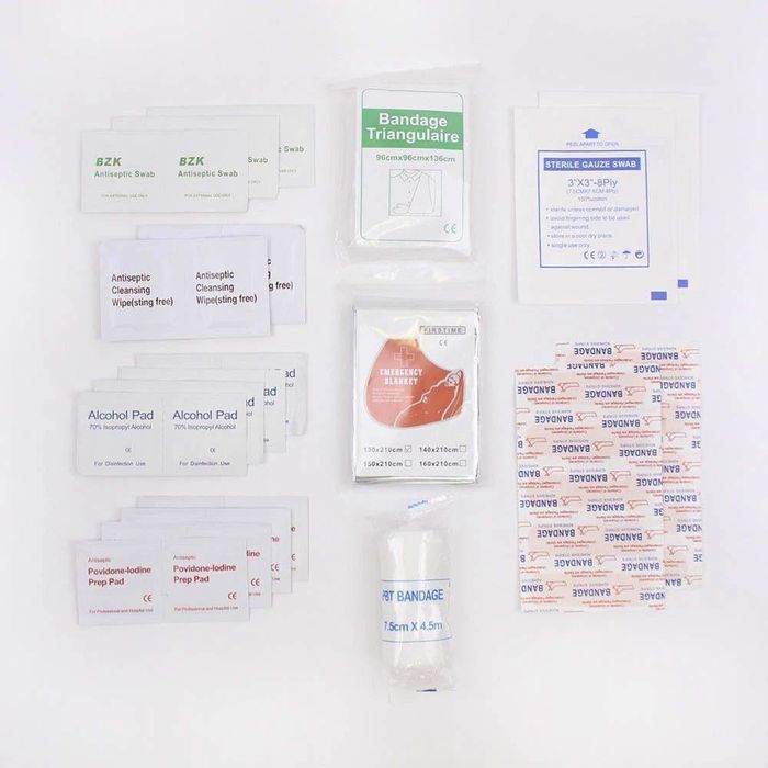 Аптечка тактическая в набором для оказания первой помощи