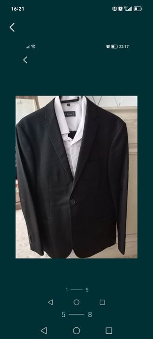 Продам костюмы новые.