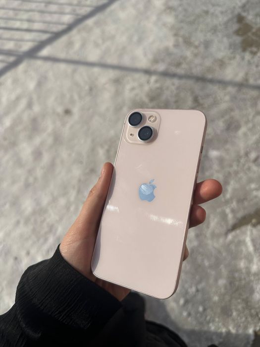 продам iphone 13.