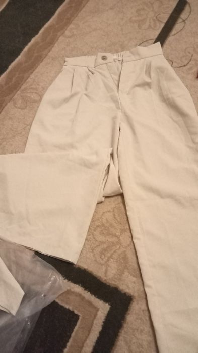 Модный, стильные одежды.