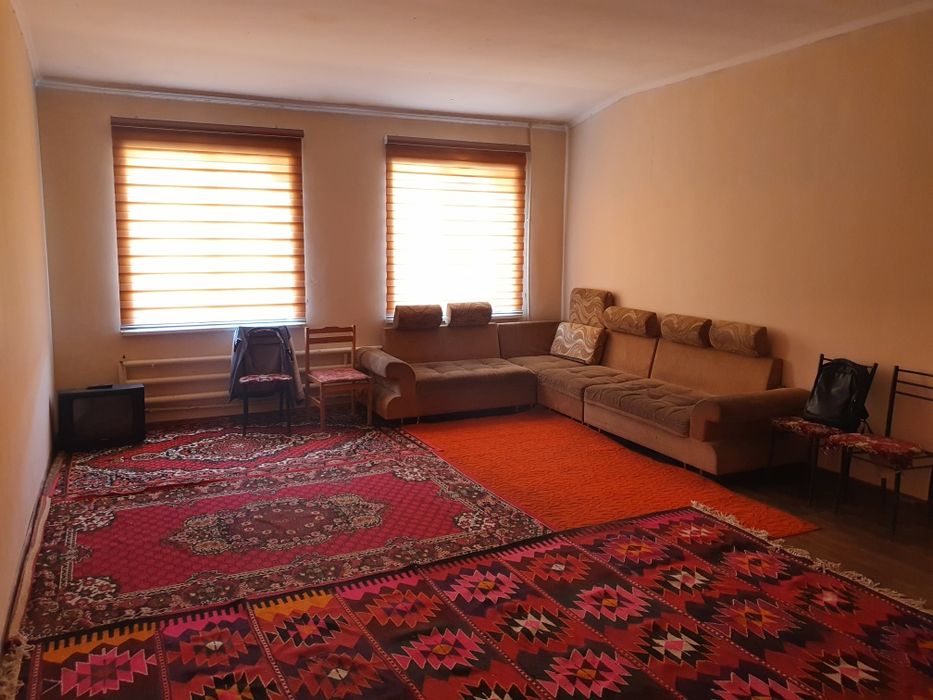 Qizlarga kvartira family parkni orqa tomonida joylashgan