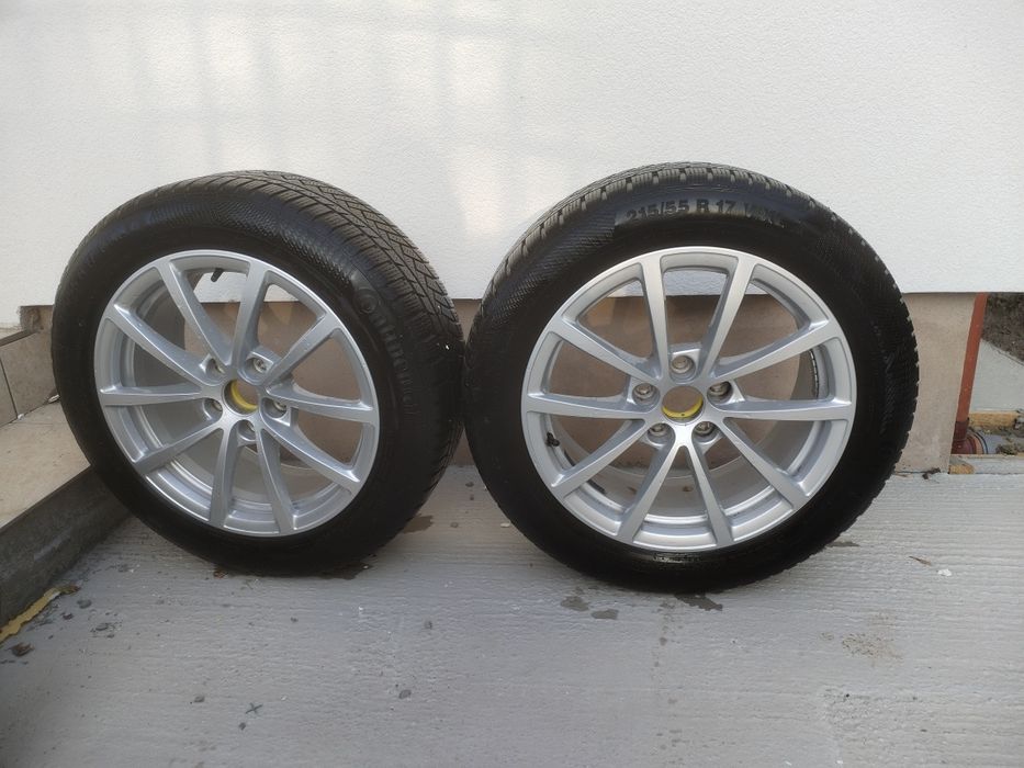 Vând set jante cu anvelope M+S 215/55 R17
