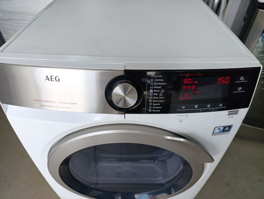 Сушилня с Термопомпа AEG 8000 8кг А+++