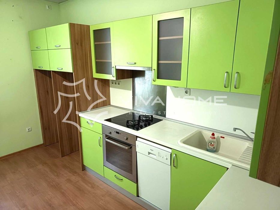 Продава се Двустаен апартамент в Варна, ЖП Гара - 73 кв.м за 1574 €/кв.м - Снимка #1