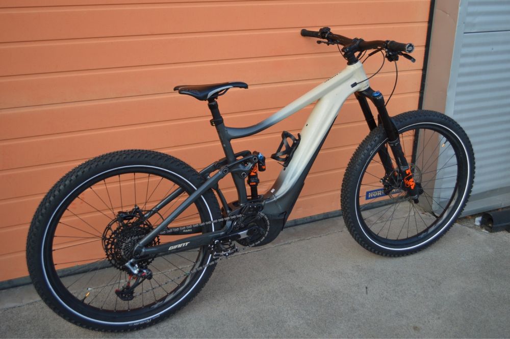 Vand bicicleta GIANT Reign E+ 2 PRO 27.5 full suspension