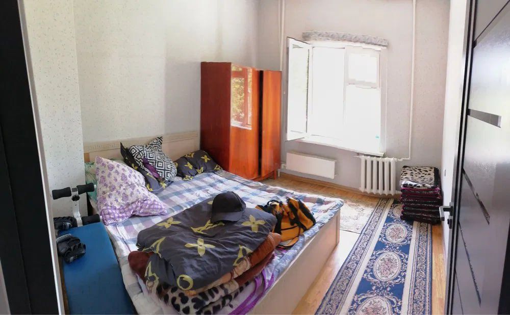 Продаётся 4-х комнатная квартира в Сергели 8