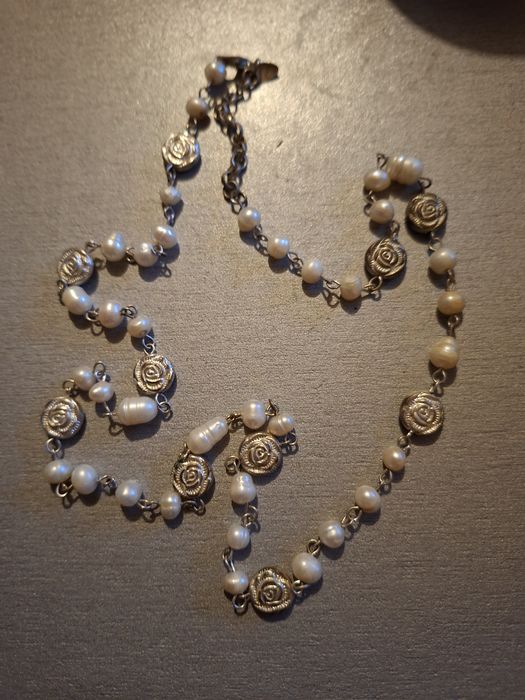 Перлени   колиета