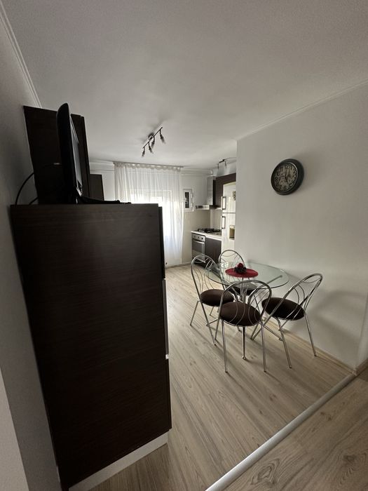 De inchiriat Apartament 3 camere / etaj 2 / mobilat si utilat complet