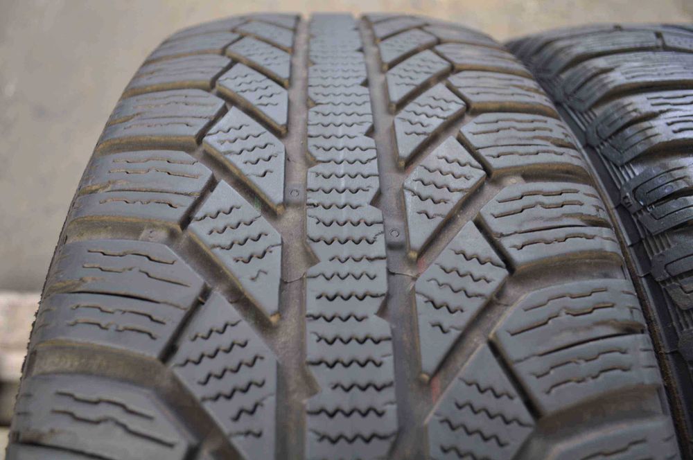 2 Anvelope Iarna 215/60 R16 SEMPERIT Master Grip 2