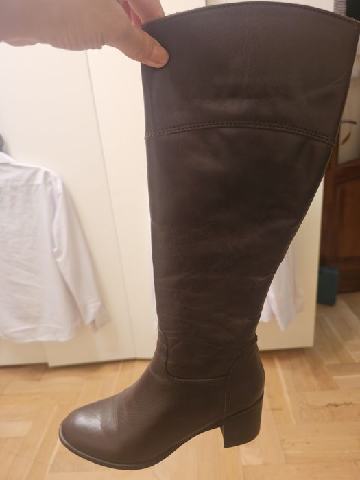 Итальянские кожаные зимние сапоги в новом состоянии, натуральная кожа,