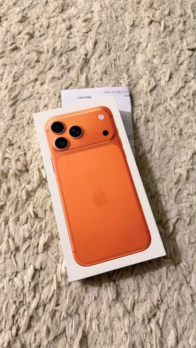 Vand 17 pro Max 256Gb Sigilat cu Factura !