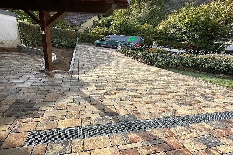 Montaj pavaj si borduri - orice tip - 14 ani experienta!