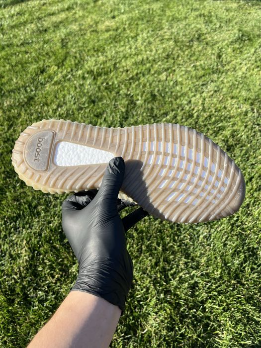 Yeezy 350 Beluga