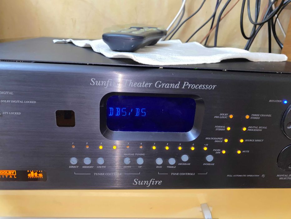 Продам аудио предварительный усилитель Sunfire Grand Processor Theatre