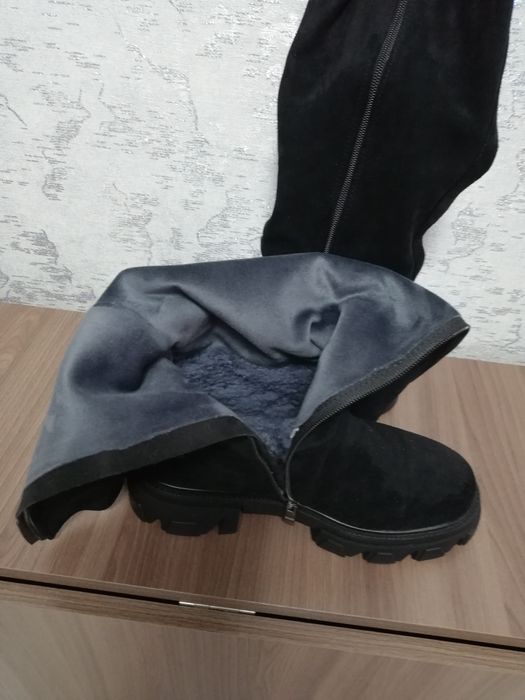 Продам зимние сапоги