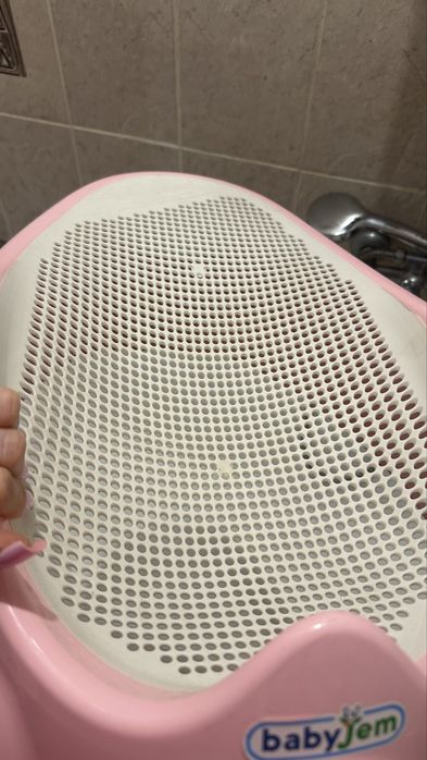 Продам детскую горку для купания