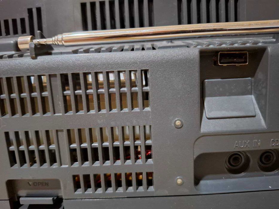 Магнитола Рanasonic RX-DT75 cobra