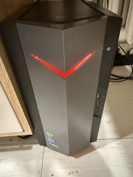 Продам комьпютер