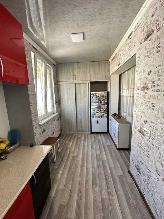 Продается 4х комнатная квартира, Район Сергели 7, №300-школа, 0837