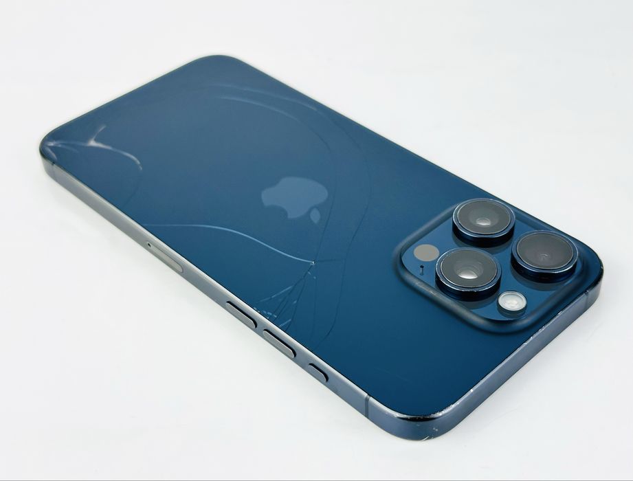 Apple iPhone 15 Pro Max 256GB Blue Titanium Отличен!