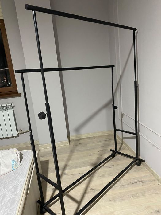Стойка/вешалка для одежды