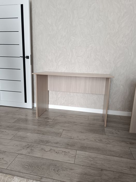 Продам столы новые