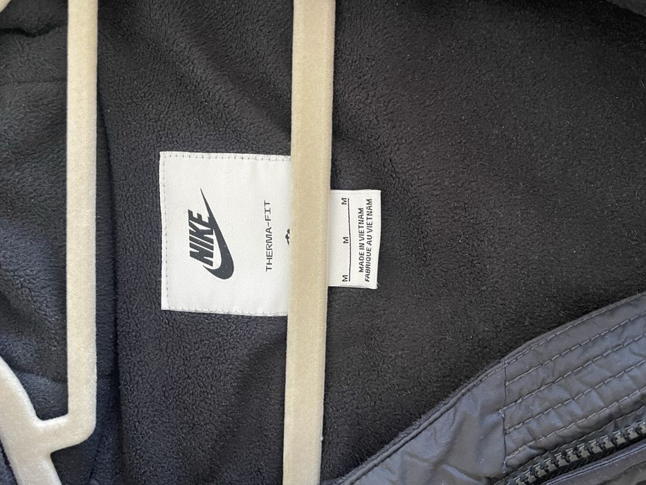 Nike яке черно M размер