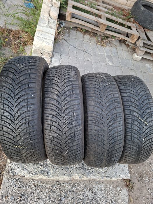 Продам шины 235/60/18 гудиер