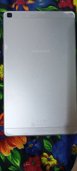 Planshet Samsung sotiladi