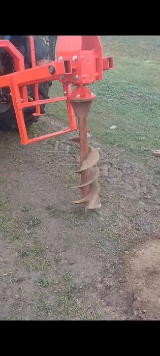 Ямобур тракторный, Буроям. Польша