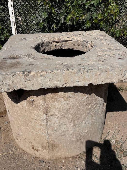 Колодец с крышкой