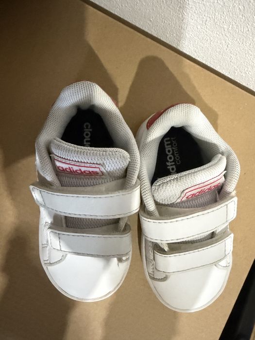 Adidasi adidas fetite