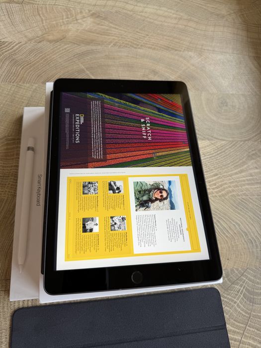 Ipad 9+ apple pencil +apple smart keyboard+apple smart folio