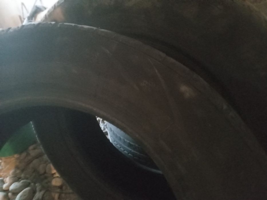 Продам шины б/у.