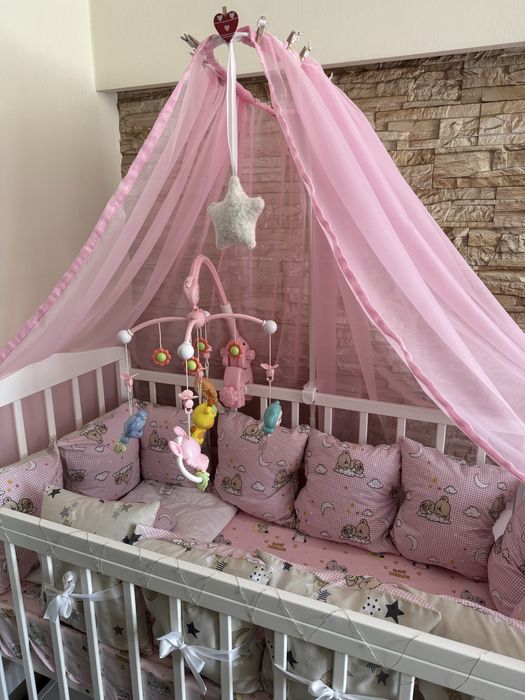 Детская кровать с полным комлектом! Матрас и бортики-подушки, балдахин