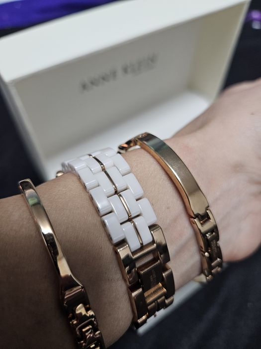 Set ceas si 3 bratari ANNE KLEIN