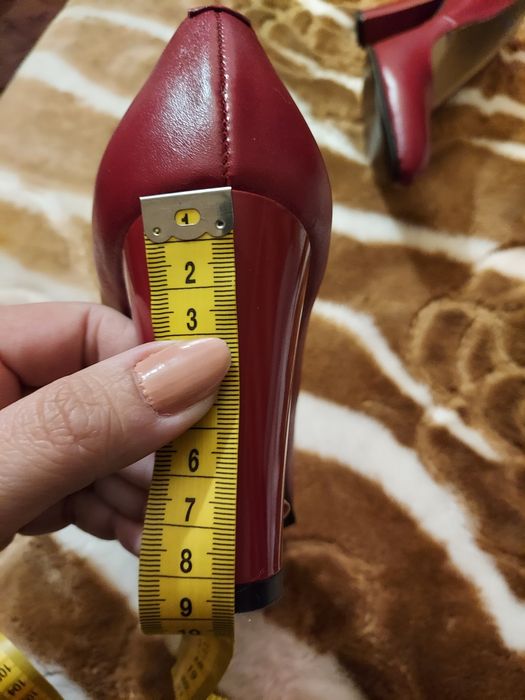 Pantofi piele naturala (culoarea rosie)